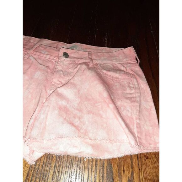Size 2 Old Navy The Diva Pink Denim Blue Jean Cut Off Shorts Cotton Raw Hem - Picture 2 of 4